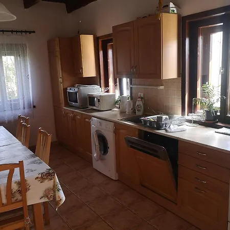 Gyuemoelcsliget Vendeghaz