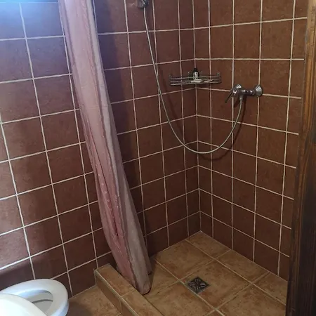 Gyuemoelcsliget Vendeghaz Guest house